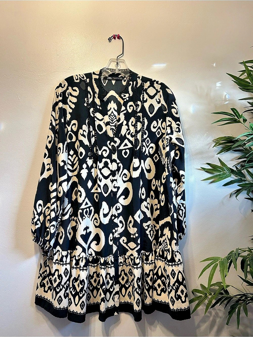 Zara Geometric Mini Dress in Black & White Like New